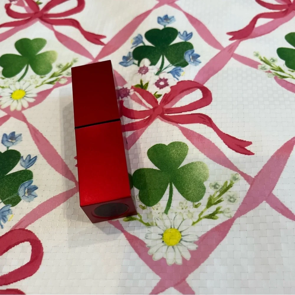 Vampy Lipstick in a Beautiful Red Square Tube
